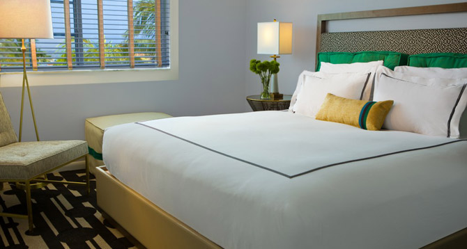 Surfcomber Hotel Photo